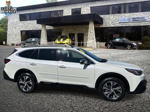Used 2022 Subaru Outback Touring AWD/4WD image 4