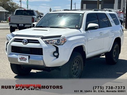 Used 2023 Toyota 4Runner TRD Off-Road Premium w/ Moonroof Package AWD/4WD image 3