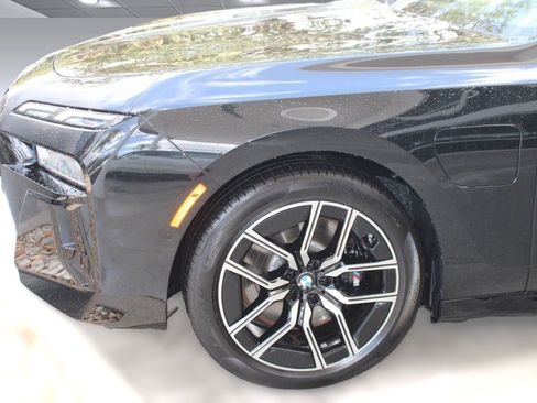 Used 2026 BMW 750e xDrive AWD/4WD image 12