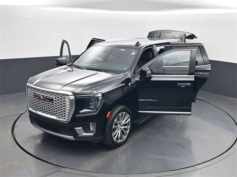 Certified 2023 GMC Yukon Denali image 32