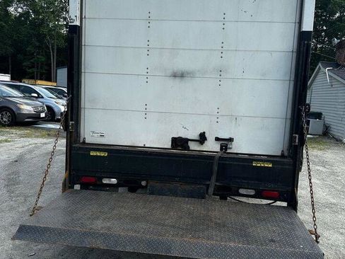 Used 2018 Ford E-350 and Econoline 350 Super Duty image 13