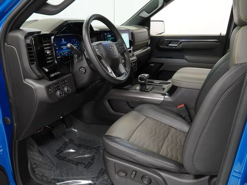 Used 2023 Chevrolet Silverado 1500 ZR2 w/ ZR2 Bison Edition AWD/4WD image 11
