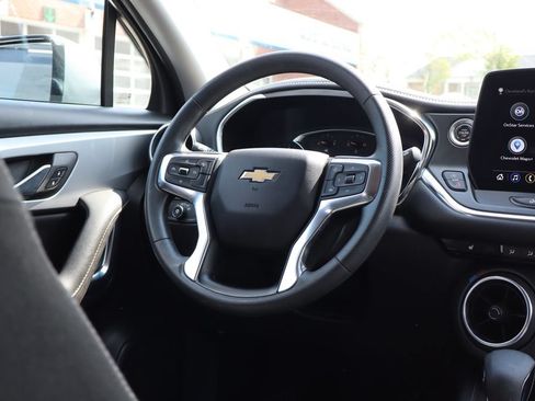 Certified 2025 Chevrolet Blazer LT w/ Convenience Package AWD/4WD image 40