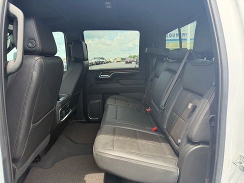 Used 2024 Chevrolet Silverado 2500 High Country image 14