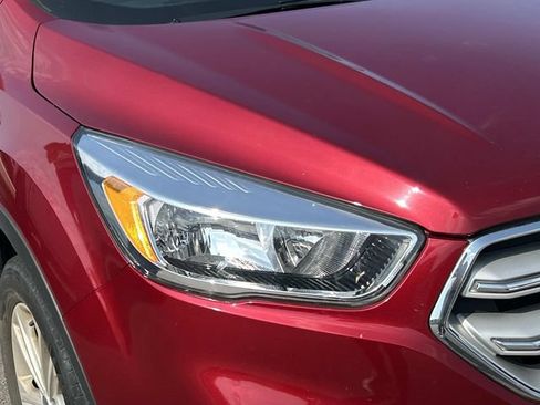 Used 2018 Ford Escape SE AWD/4WD image 4