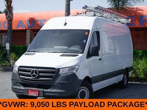 Used 2019 Mercedes-Benz Sprinter 170 Cargo image 4