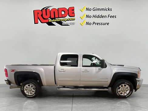 Used 2014 Chevrolet Silverado 3500 LTZ w/ LTZ Plus Package AWD/4WD image 7