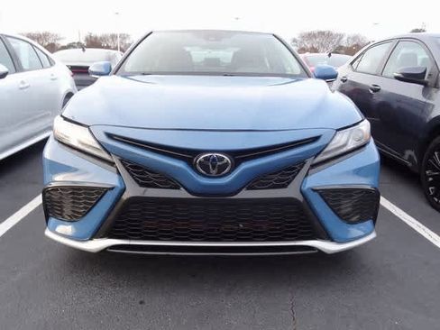 Used 2023 Toyota Camry XSE image 2