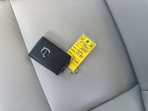 Used 2024 Volvo XC90 B6 Plus w/ Protection Package Premier image 39