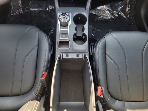 New 2025 Ford Escape SE w/ PHEV Premium Package image 20