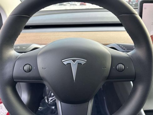 Used 2020 Tesla Model 3 Long Range image 17