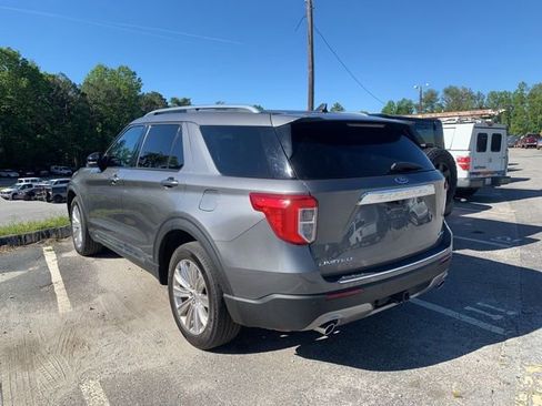 Used 2023 Ford Explorer Limited w/ Equipment Group 301A AWD/4WD image 5