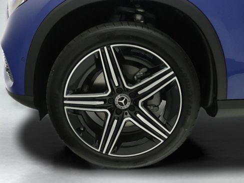 New 2026 Mercedes-Benz GLC 300 image 11