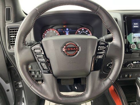 Used 2023 Nissan Frontier PRO-4X w/ Pro Convenience Package AWD/4WD image 17