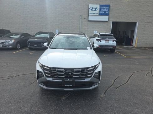 Used 2025 Hyundai Tucson Limited AWD/4WD image 5