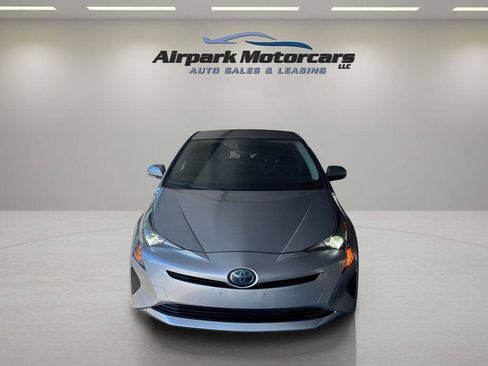 Used 2017 Toyota Prius Two w/ Carpet Mat Package image 8