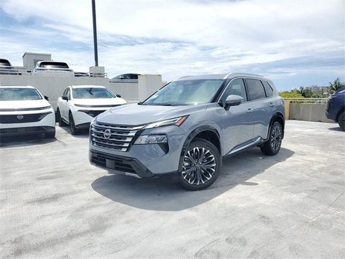 New 2025 Nissan Rogue Platinum w/ Tech Package image 16