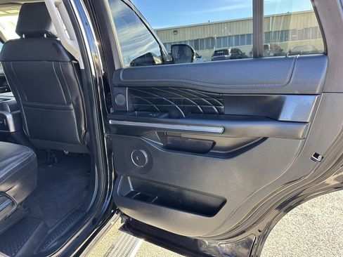 Used 2019 Ford Expedition Platinum image 20