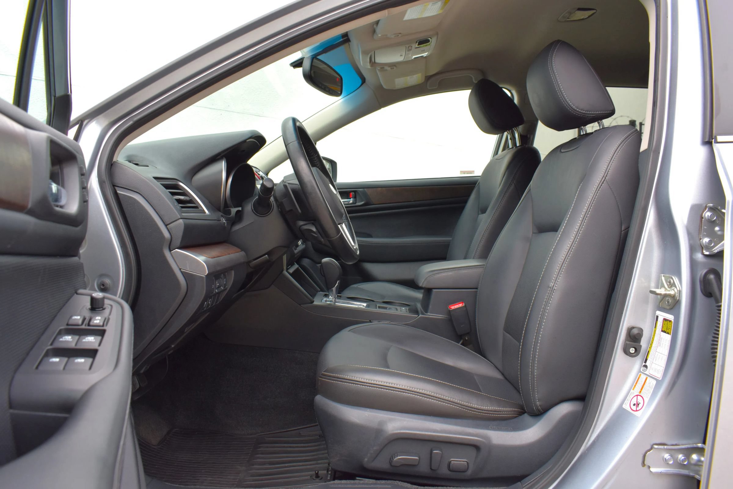 Used 2015 Subaru Outback 2.5i Limited w/ Popular Package #4 AWD/4WD image 44