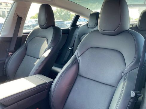 Used 2024 Tesla Model 3 Standard Range RWD image 5