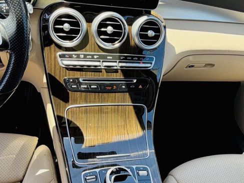 Used 2016 Mercedes-Benz GLC 300 4MATIC w/ Driver Assistance Package image 16