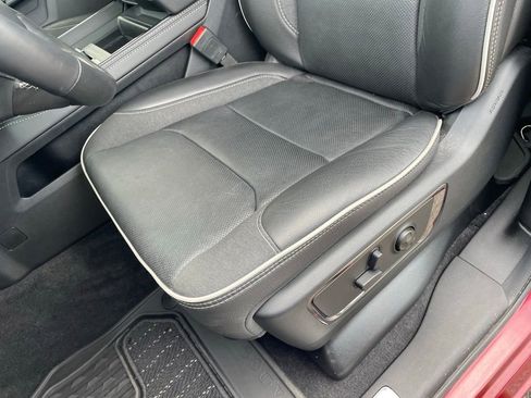 Used 2025 RAM 1500 Limited AWD/4WD image 24