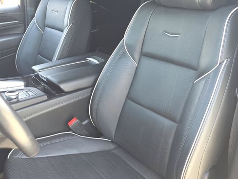 Certified 2023 Cadillac Escalade Sport RWD image 19