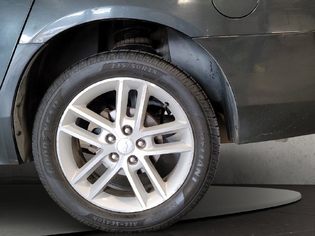 Used 2013 Chevrolet Impala LTZ FWD image 32
