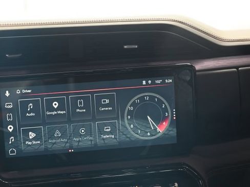 Used 2023 GMC Sierra 1500 AT4 w/ Technology Package AWD/4WD image 18