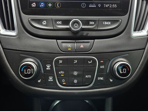 Used 2020 Chevrolet Malibu LT w/ Leather Package image 29