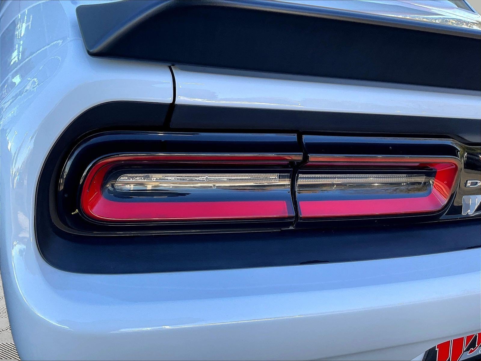 Used 2018 Dodge Challenger SRT Hellcat RWD image 23