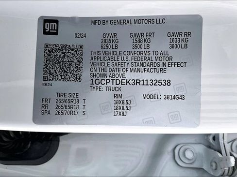 Used 2024 Chevrolet Colorado Z71 w/ Z71 Convenience Package 2 image 16