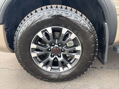 Used 2023 Nissan Titan PRO-4X w/ Pro-4x Convenience Package image 9
