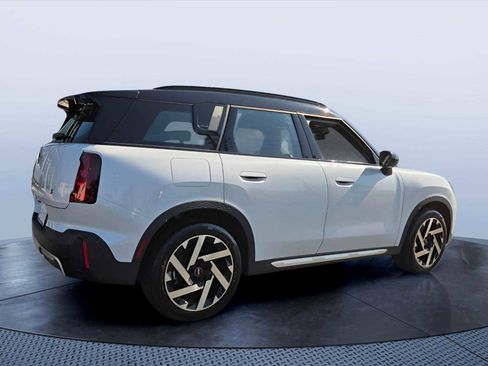 Certified 2025 MINI Cooper Countryman S AWD/4WD image 5