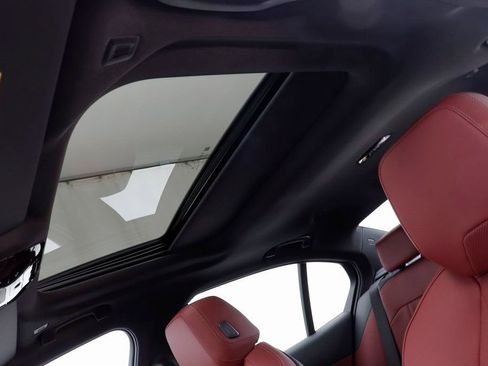 New 2025 BMW i5 xDrive40 w/ Premium Package image 14