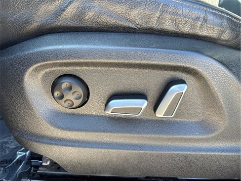 Used 2017 Audi Q5 2.0T Premium image 16