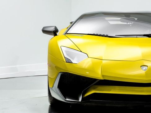 Used 2017 Lamborghini Aventador LP 750-4 Superveloce AWD/4WD image 39