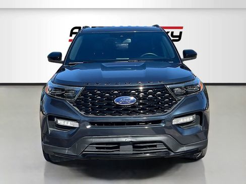Used 2024 Ford Explorer ST-Line w/ Class IV Trailer Tow Package RWD image 2