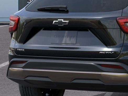 New 2026 Chevrolet Trax ACTIV w/ Driver Confidence Package image 14