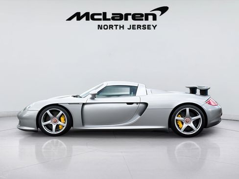 Used 2005 Porsche Carrera GT RWD image 11