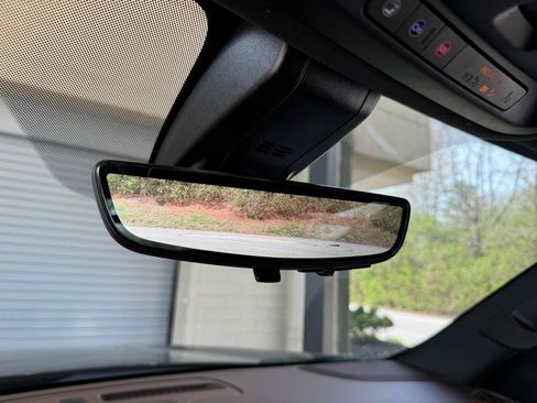 Used 2022 Chevrolet Suburban High Country image 35