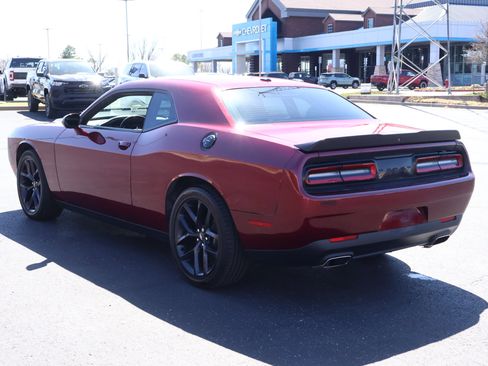 Used 2020 Dodge Challenger SXT w/ Blacktop Package image 5