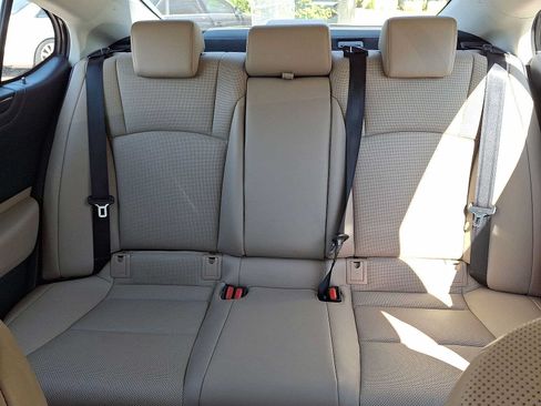 Used 2019 Lexus ES 350 w/ Premium Package FWD image 12