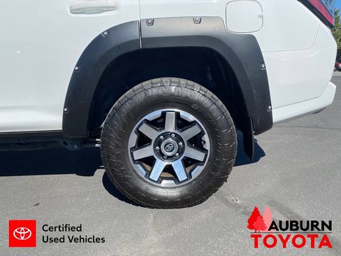 Certified 2023 Toyota 4Runner TRD Off-Road Premium w/ Off Road Premium Plus Package AWD/4WD image 25