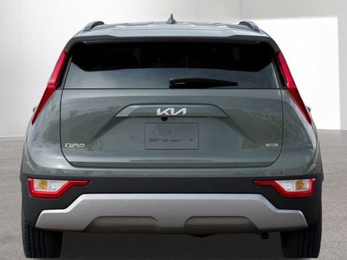 New 2026 Kia Niro EX image 14