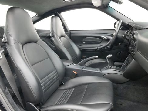 Used 2001 Porsche 911 Carrera AWD/4WD image 4