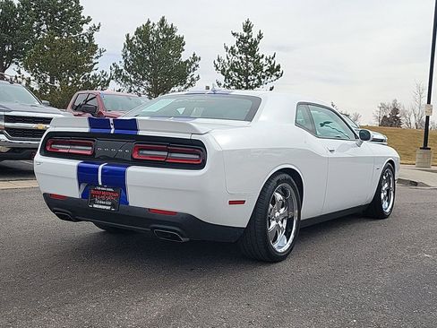 Used 2015 Dodge Challenger R/T Plus image 4