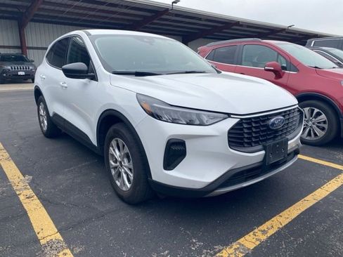Used 2025 Ford Escape Active image 2