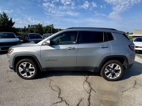 Used 2020 Jeep Compass Limited AWD/4WD image 2