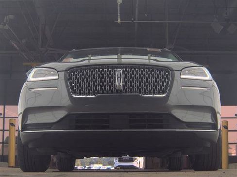 Used 2022 Lincoln Corsair AWD w/ Equipment Group 101A image 4